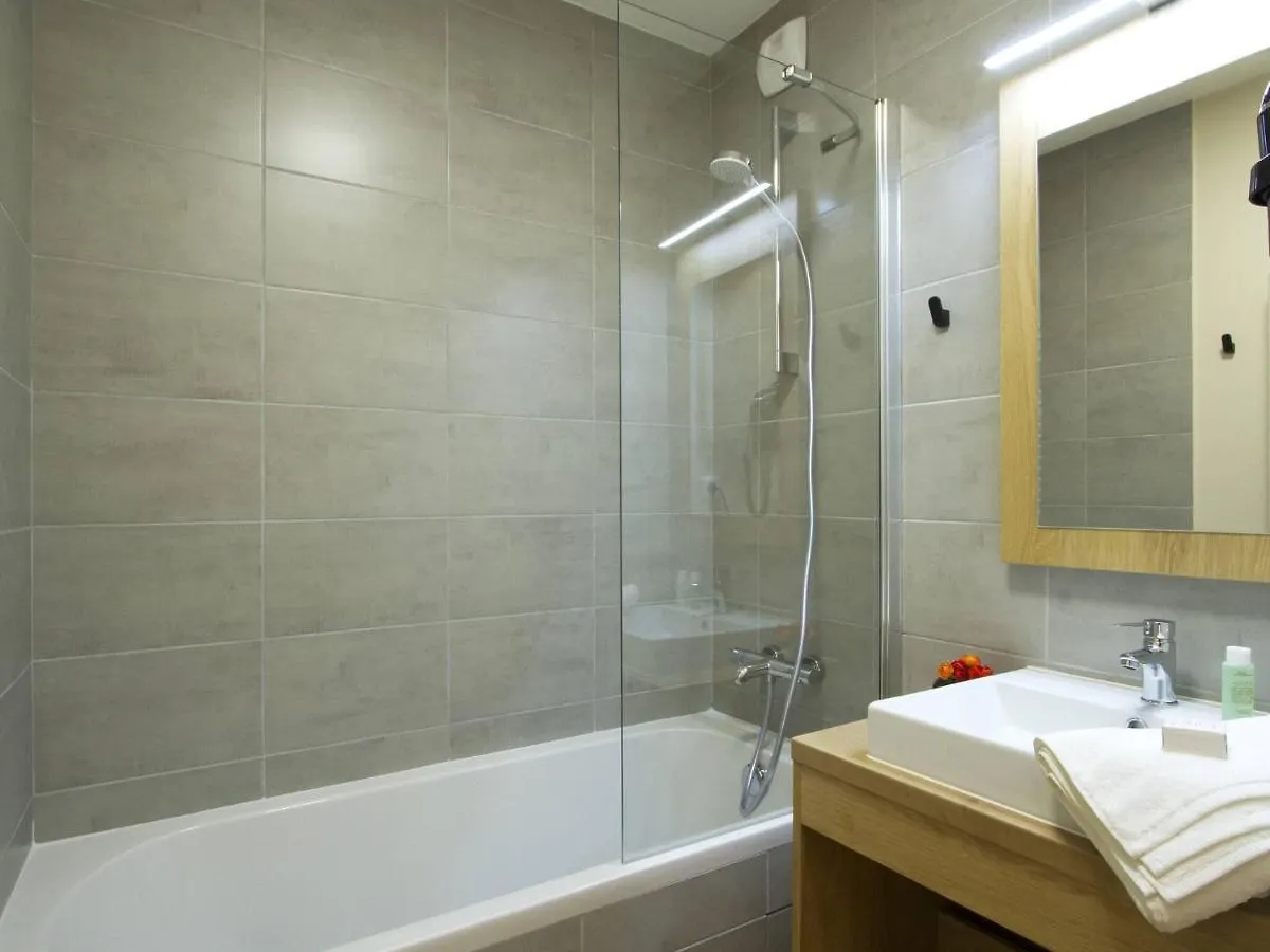 Perfect Residence With Spa Near The Slopes In Alpe D'Huez Apartment Huez